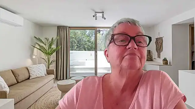 Snapshot of GrannyChrissy68 chatting on May 2026 01:19:01 PM GrannyChrissy68 online show from May 2026 01:19:01 PM