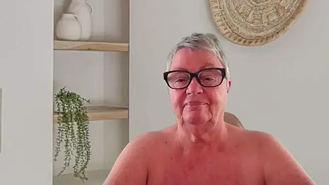 Snapshot of GrannyChrissy68 chatting on May 2026 12:46:02 PM GrannyChrissy68 online show from May 2026 12:46:02 PM