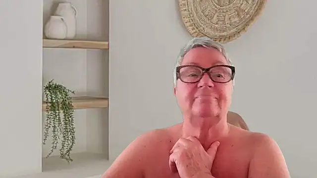 Snapshot of GrannyChrissy68 chatting on June 2026 01:46:01 PM GrannyChrissy68 online show from June 2026 01:46:01 PM
