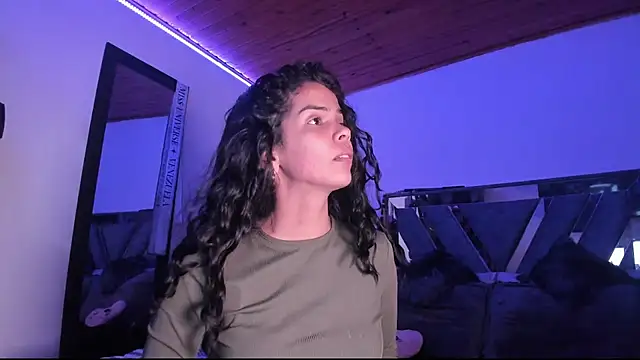 Snapshot of ximena_diaz chatting on October 2025 11:14:01 PM ximena diaz online show from October 2025 11:14:01 PM