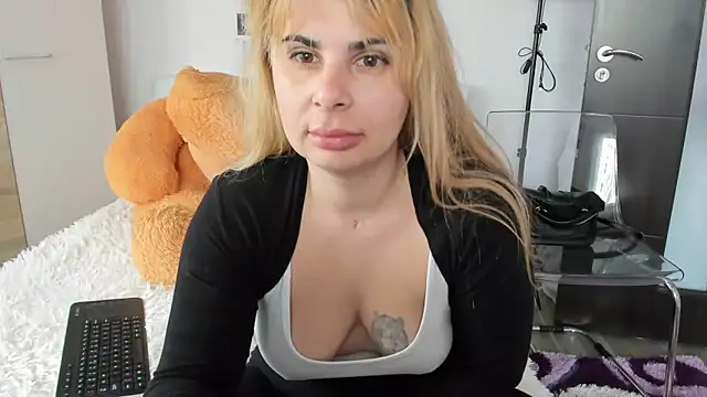 sweetemy4u online show from January 2025 11:35:01 AM