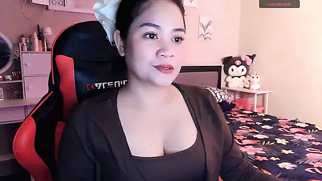 yenyen  online show from February 2026 01:04:01 AM