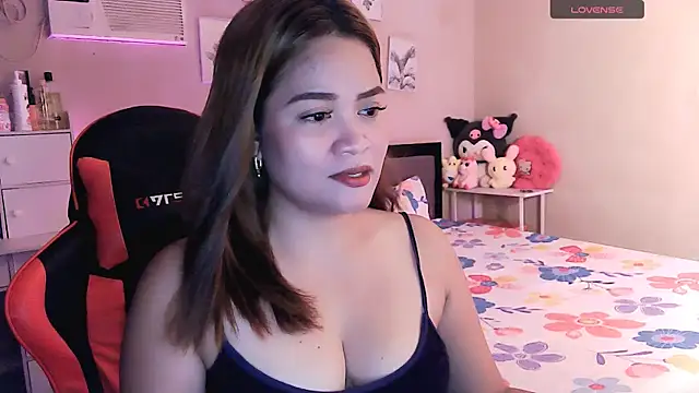 Snapshot of yenyen_ chatting on May 2026 02:03:01 PM yenyen online show from May 2026 02:03:01 PM