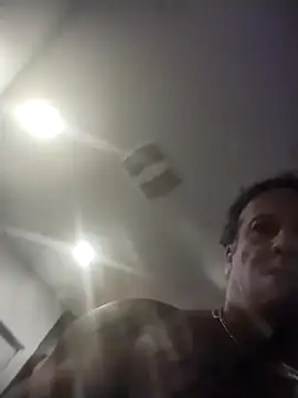 trucker1979 online show from October 2025 08:58:01 AM