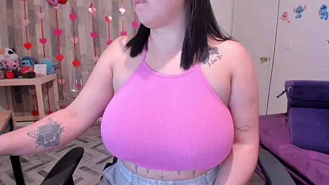 Snapshot of Bigt3ti chatting on March 2025 01:37:01 AM Bigt3ti online show from March 2025 01:37:01 AM