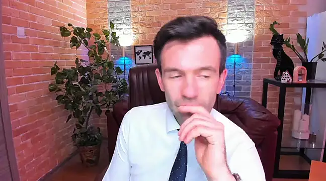 SteveTiger online show from January 2025 05:21:01 PM