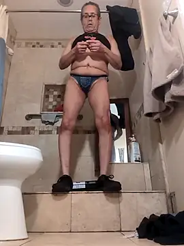 bobby69cock online show from November 2025 01:50:01 PM