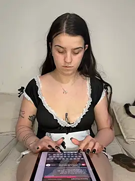 joeystaciee online show from February 2026 03:49:01 AM