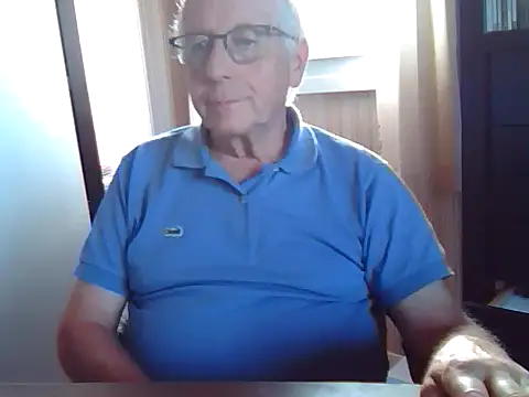 Snapshot of johnjohn622662 chatting on September 2025 03:11:01 PM johnjohn622662 online show from September 2025 03:11:01 PM