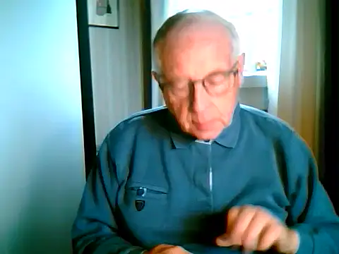 Snapshot of johnjohn622662 chatting on September 2025 03:38:02 PM johnjohn622662 online show from September 2025 03:38:02 PM