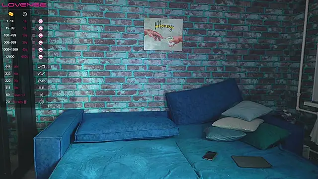 mark normal online show from January 2025 04:06:01 AM