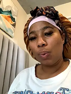 CurvyDesire1 online show from October 2025 01:51:02 PM