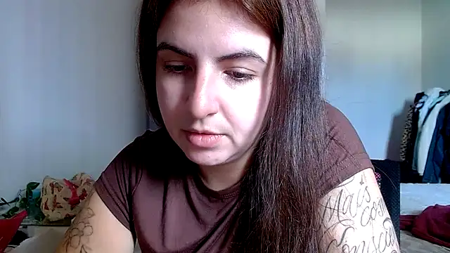 chelbyy online show from November 2025 05:00:01 PM