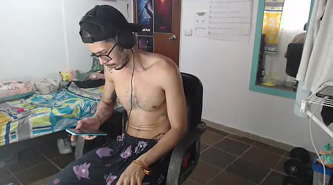 alisterxxx online show from March 2025 10:26:02 PM