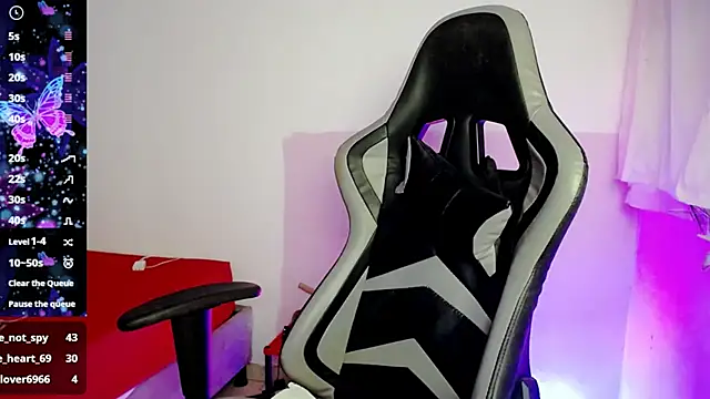 ninatiny online show from January 2025 12:50:02 PM