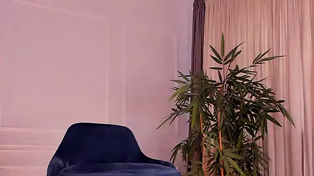 daisyd001 online show from March 2026 09:04:01 AM