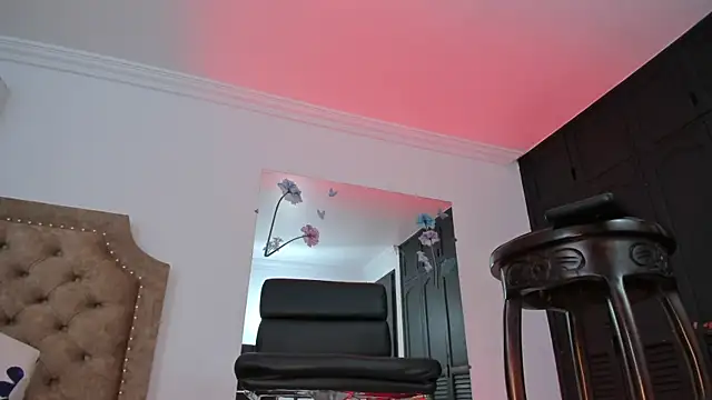 KATALINA HOT TS online show from October 2025 07:05:01 PM