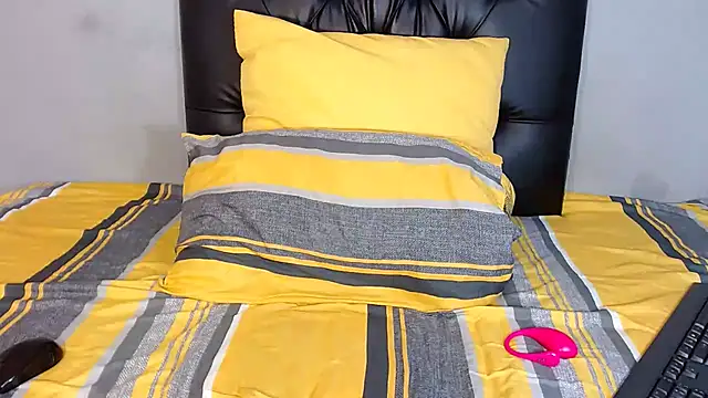 YoungRose18 online show from February 2025 11:47:02 AM