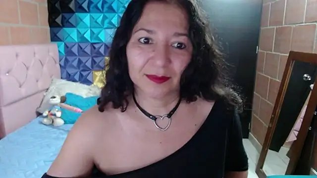 katifoxx online show from February 2025 03:08:01 PM