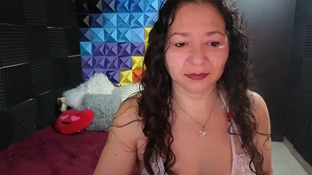 katifoxx online show from December 2025 04:23:02 PM