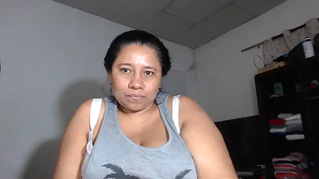 adrixxx38 online show from January 2026 11:42:01 PM