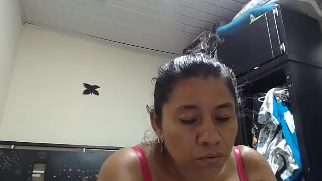 adrixxx38 online show from June 2026 07:19:02 PM