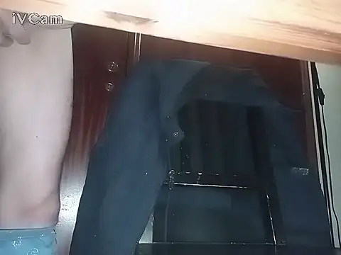 Snapshot of Bigdick666cm chatting on December 2024 02:05:01 AM Bigdick666cm online show from December 2024 02:05:01 AM