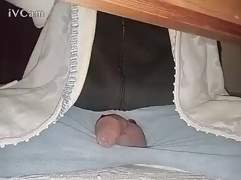 Snapshot of Bigdick666cm chatting on January 2025 04:25:02 AM Bigdick666cm online show from January 2025 04:25:02 AM