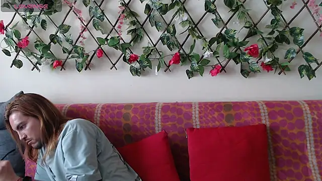 Snapshot of Jack_Emily1 chatting on April 2026 07:52:01 PM Jack Emily1 online show from April 2026 07:52:01 PM