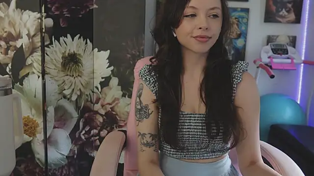 makiyahbelle online show from November 2025 07:55:01 AM