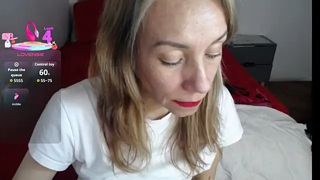 Snapshot of cristin_doll_ chatting on November 2025 04:11:02 PM cristin doll online show from November 2025 04:11:02 PM