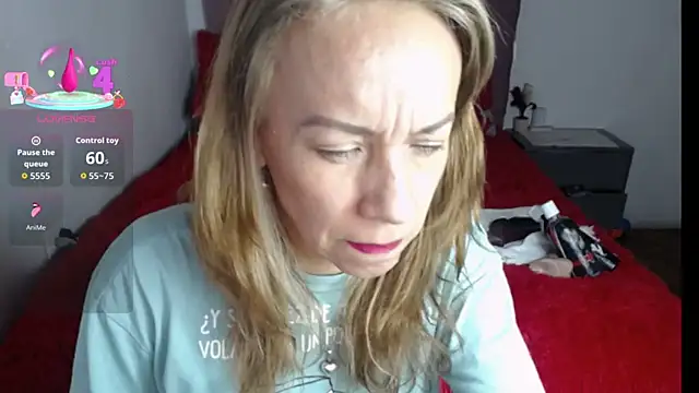 Snapshot of cristin_doll_ chatting on November 2025 09:26:01 PM cristin doll online show from November 2025 09:26:01 PM