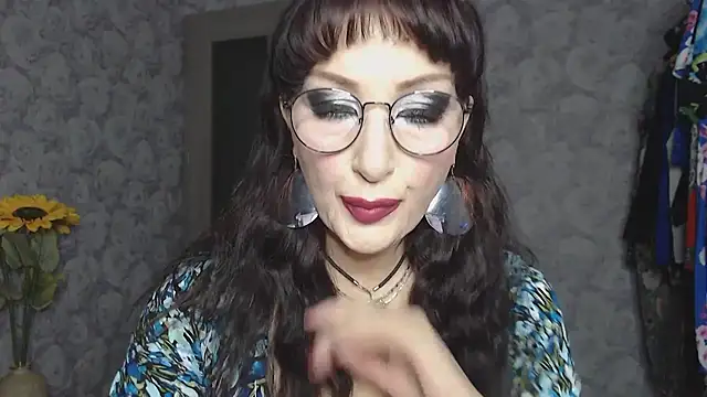 Aziza1 online show from October 2025 02:56:02 PM