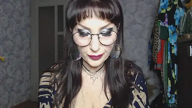 Snapshot of Aziza1 chatting on February 2026 01:43:01 PM Aziza1 online show from February 2026 01:43:01 PM