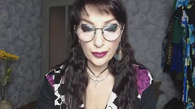 Snapshot of Aziza1 chatting on February 2026 01:29:02 PM Aziza1 online show from February 2026 01:29:02 PM