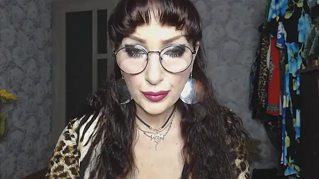 Snapshot of Aziza1 chatting on February 2026 03:23:02 PM Aziza1 online show from February 2026 03:23:02 PM