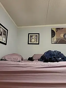 Snapshot of MaddyC6992 chatting on February 2025 10:56:02 AM MaddyC6992 online show from February 2025 10:56:02 AM