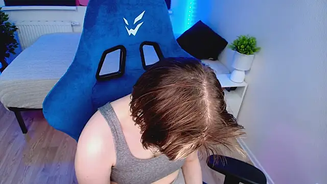 CranberryHot online show from March 2025 04:42:02 PM