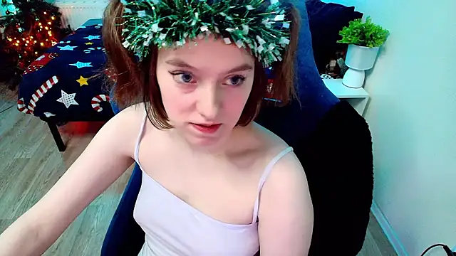 Snapshot of CranberryHot chatting on February 2026 02:49:02 PM CranberryHot online show from February 2026 02:49:02 PM