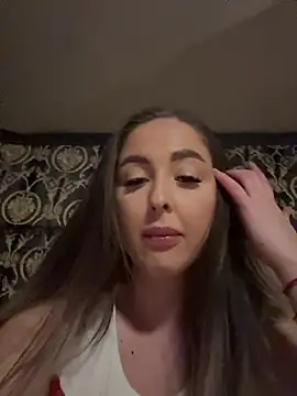 Snapshot of RosieHerrera chatting on February 2026 08:07:02 PM RosieHerrera online show from February 2026 08:07:02 PM