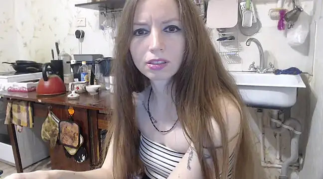 mimimi28 online show from February 2025 06:15:02 PM