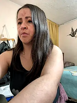 latinfemale online show from November 2025 01:49:02 AM