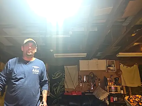 canadacockinme online show from October 2025 04:00:01 AM