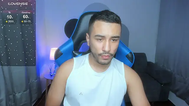 Nick Moca online show from December 2024 08:04:02 PM