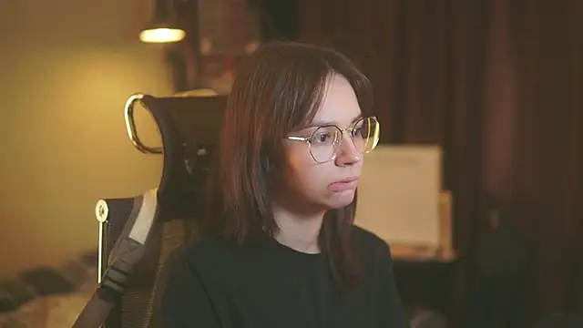 alyssa sweet online show from November 2025 05:18:01 AM