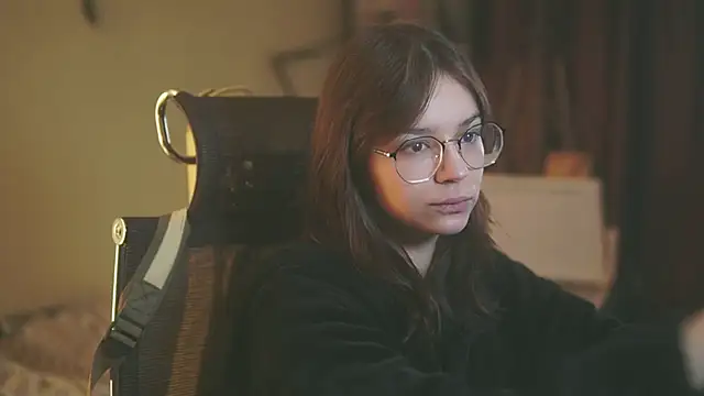 alyssa sweet online show from December 2025 06:08:02 AM