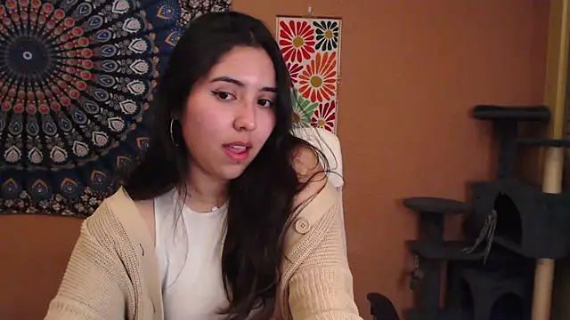 Snapshot of IntimateTales chatting on January 2025 08:48:01 PM IntimateTales online show from January 2025 08:48:01 PM