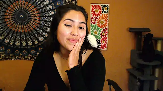 Snapshot of IntimateTales chatting on March 2025 07:24:02 PM IntimateTales online show from March 2025 07:24:02 PM