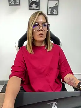 KellyBrooklyn  online show from December 2024 03:33:02 PM