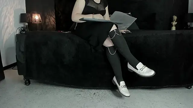 Snapshot of _Jade_16 chatting on January 2025 11:43:01 AM Jade 16 online show from January 2025 11:43:01 AM